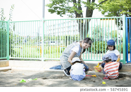 女托兒所託兒所老師 58745891