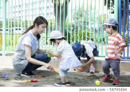 女托兒所託兒所老師 58745894