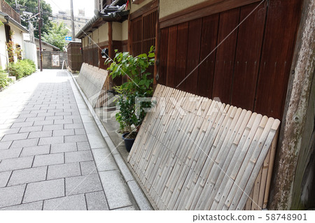 Hanamikoji Hanamikoji 58748901