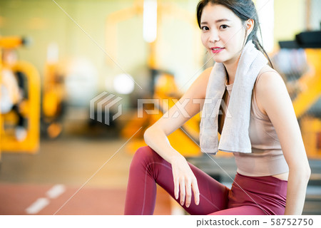 女性運動健康 58752750