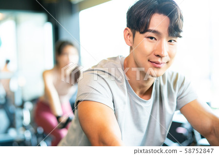 Men sports cycling 58752847