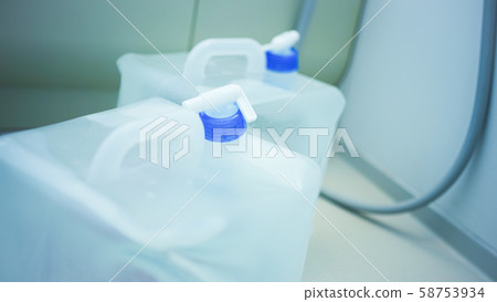 Saving water in baths and plastic tanks as a disaster countermeasure 58753934