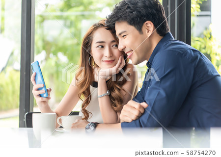 生活方式情侶約會 58754270