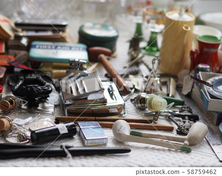 Antique flea market 58759462