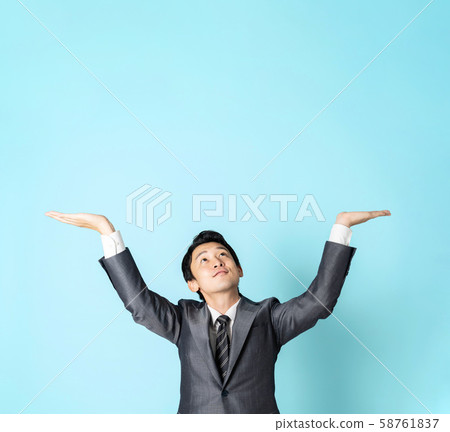 Lifting men 58761837