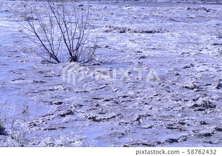 Muddy stream 58762432