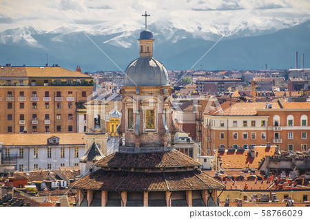 Beautiful cityscape of Turin  58766029