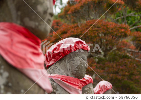 寶和寺的地藏在秋天 寶和寺的地藏在秋天 58766350