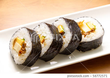 壽司卷。 壽司卷。 58772571