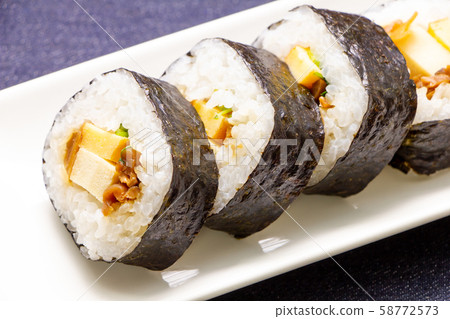 壽司卷。 壽司卷。 58772573