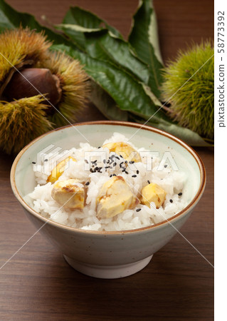 Chestnut rice 58773392