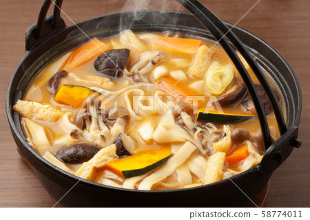 Hot pot 58774011