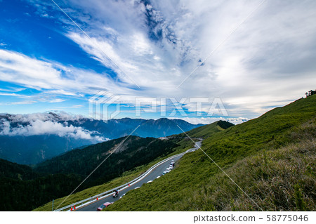 臺灣合歡山山脈景觀 Asia Taiwan Hehuanshan Mountains 58775046