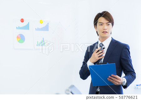 年輕人工作 年輕人工作 58776621