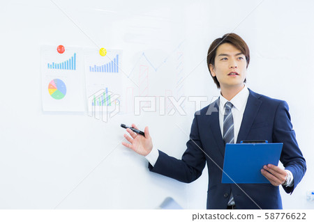 年輕人工作 年輕人工作 58776622