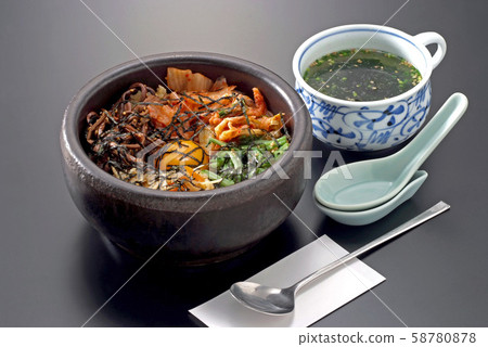 Korean Cuisine Bibimbap Ishiyaki, Ishiyaki Bibimbap, Sake, Korean Gochujang Wakame Soup, Spicy Rice Korean Cuisine Bibimbap Ishiyaki, Ishiyaki Bibimbap, Sake, Korean Gochujang Wakame Soup, Spicy Rice 58780878