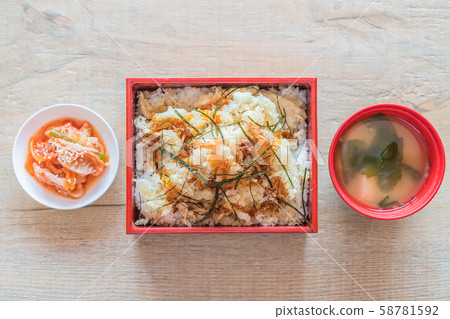 shrimp tempura in box set shrimp tempura in box set 58781592