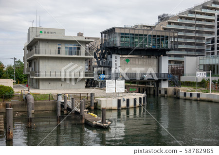 Owarabashi河 58782985