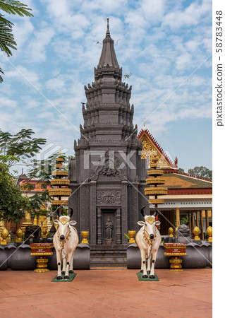 Wat Preah Prom Rath in Siem Reap, Angkor, Cambodia. 58783448