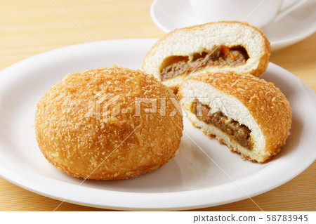 Curry bread   58783945