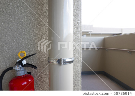 Fire extinguisher Fire extinguisher 58786914