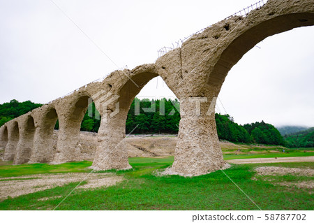 草原和陶竹別河大橋 58787702