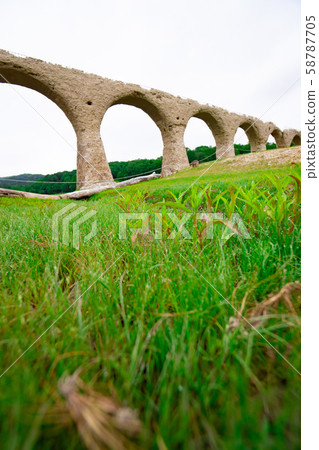 Grassland and Taushubetsu River Bridge 58787705
