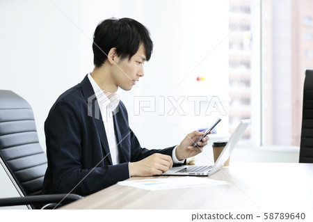 Office business scene male Japanese 58789640