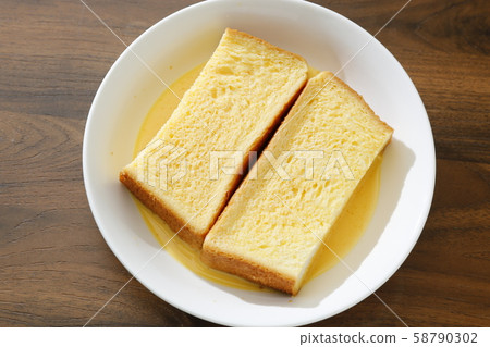 French toast before cooking French toast before cooking 58790302