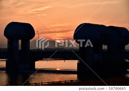Nagara River Estuary Barrage Evening View Nagara River Estuary Barrage Evening View 58790665