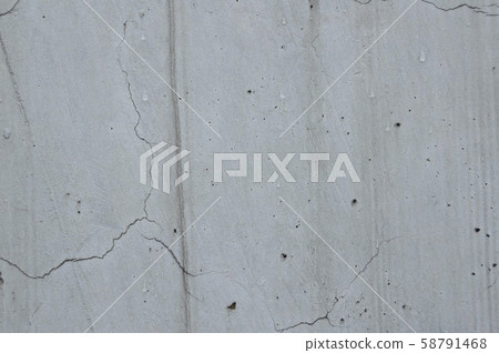 Concrete wall (Metropolitan area outline drainage path / Kasukabe city, Saitama prefecture) 58791468