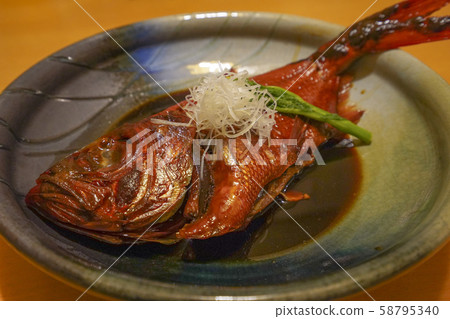 Golden eyes boiled Japanese food Izu "golden eyes" Golden eyes boiled Japanese food Izu "golden eyes" 58795340