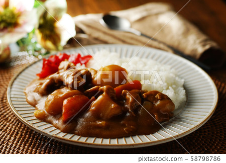 Pork curry 58798786