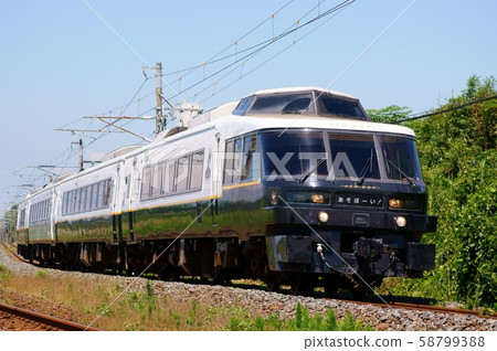Kiha 183 series that runs on the Kagoshima Main Line · Limited express rush hour! Kiha 183 series that runs on the Kagoshima Main Line · Limited express rush hour! 58799388