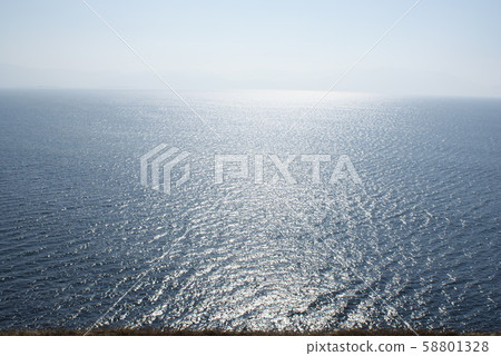 Spring sea on the Kerry excursion, Ireland Spring sea on the Kerry excursion, Ireland 58801328