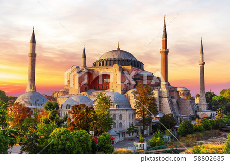 Hagia Sophia, a famous sight of Istanbul, sunset Hagia Sophia, a famous sight of Istanbul, sunset 58802685