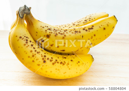 Mature banana Mature banana 58804804