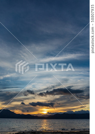 田澤湖黃昏 58807935