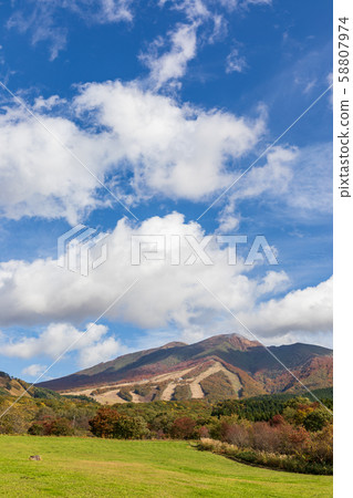 秋田小岳(田澤湖滑雪場)秋天 秋田小岳(田澤湖滑雪場)秋天 58807974