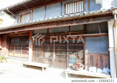 Udatsu no Town 58808231