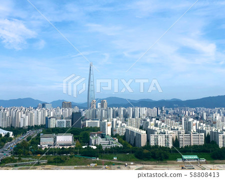 Aerial view of Seoul city with Lotte tower on the background, South Korea 58808413