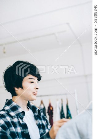 Apparel shop staff part-time job 58809840