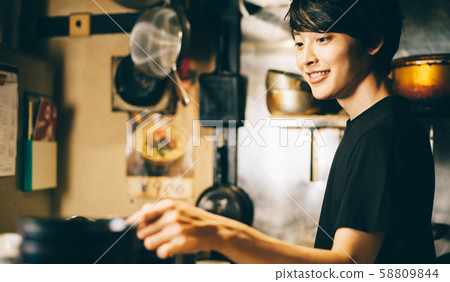 職員兼職居酒屋 職員兼職居酒屋 58809844