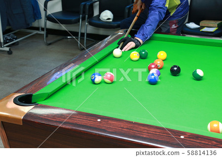 Billiards 58814136