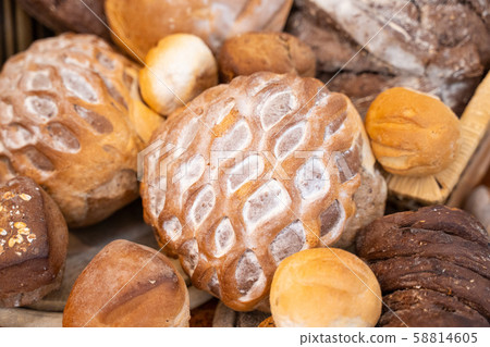 fresh bread in bakery shop fresh bread in bakery shop 58814605