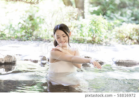 溫泉女性的旅程 溫泉女性的旅程 58816972