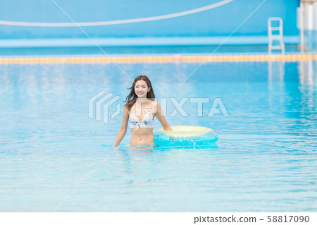 Pool female Pool female 58817090