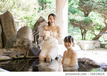 Hot spring women's journey Hot spring women's journey 58818624