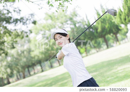 Woman golf 58820093