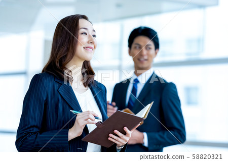 Business image Male employee Female employee Business image Male employee Female employee 58820321